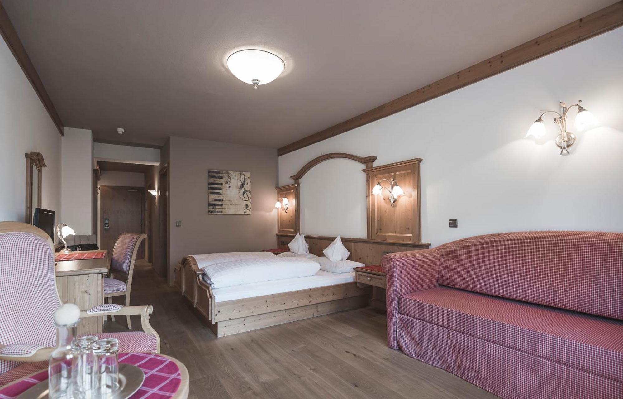 Hotel Alpenblick Sexten Bilik gambar